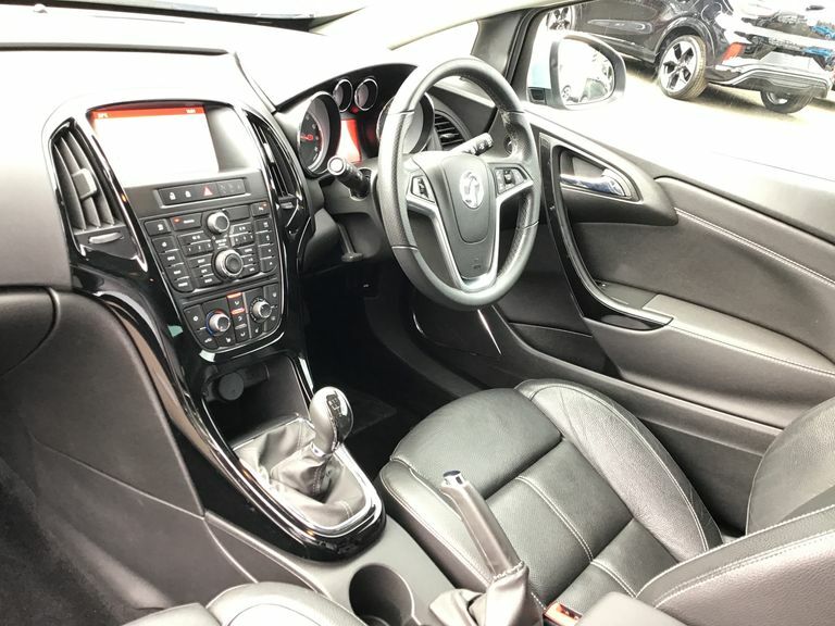 Vauxhall Astra GTC Gtc 1.4T 16V 140 Black #3