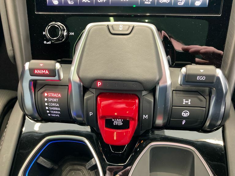Lamborghini Urus S #15