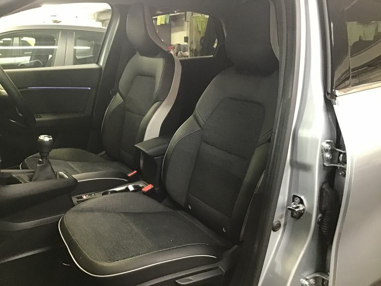 Renault Captur Suv #16