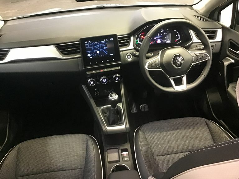 Renault Captur Suv #10
