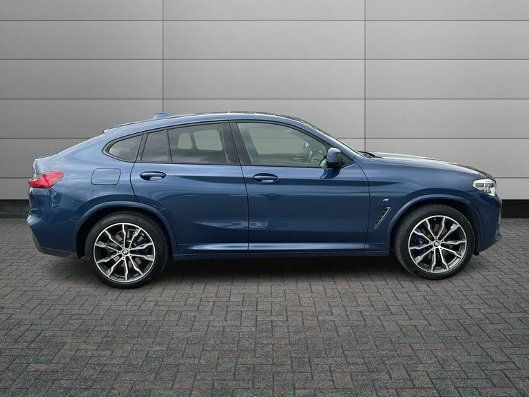 BMW X4 M Sport Black #3