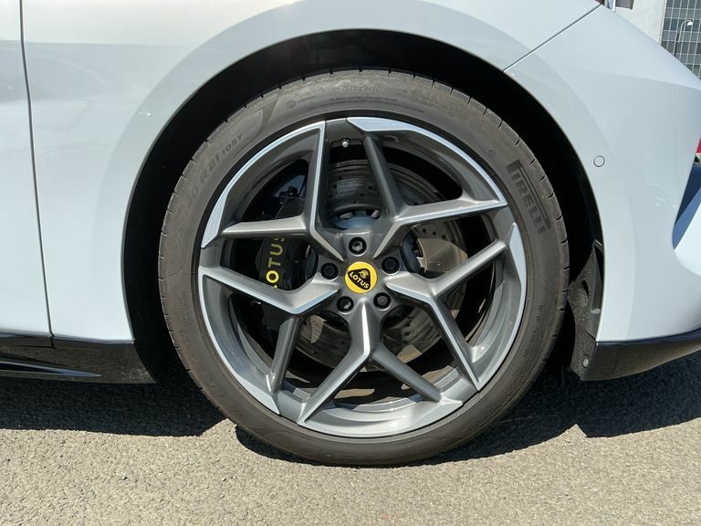 Lotus Emeya 600 102Kwh Sport Se LF26XRB Grey #4