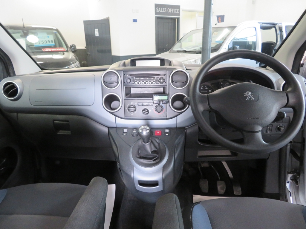 Peugeot Partner Partner Grey #10