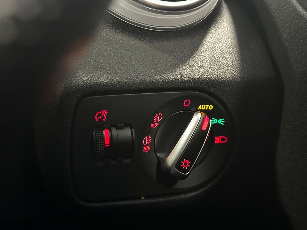 Audi A1 1.2 Tfsi Se Red #32