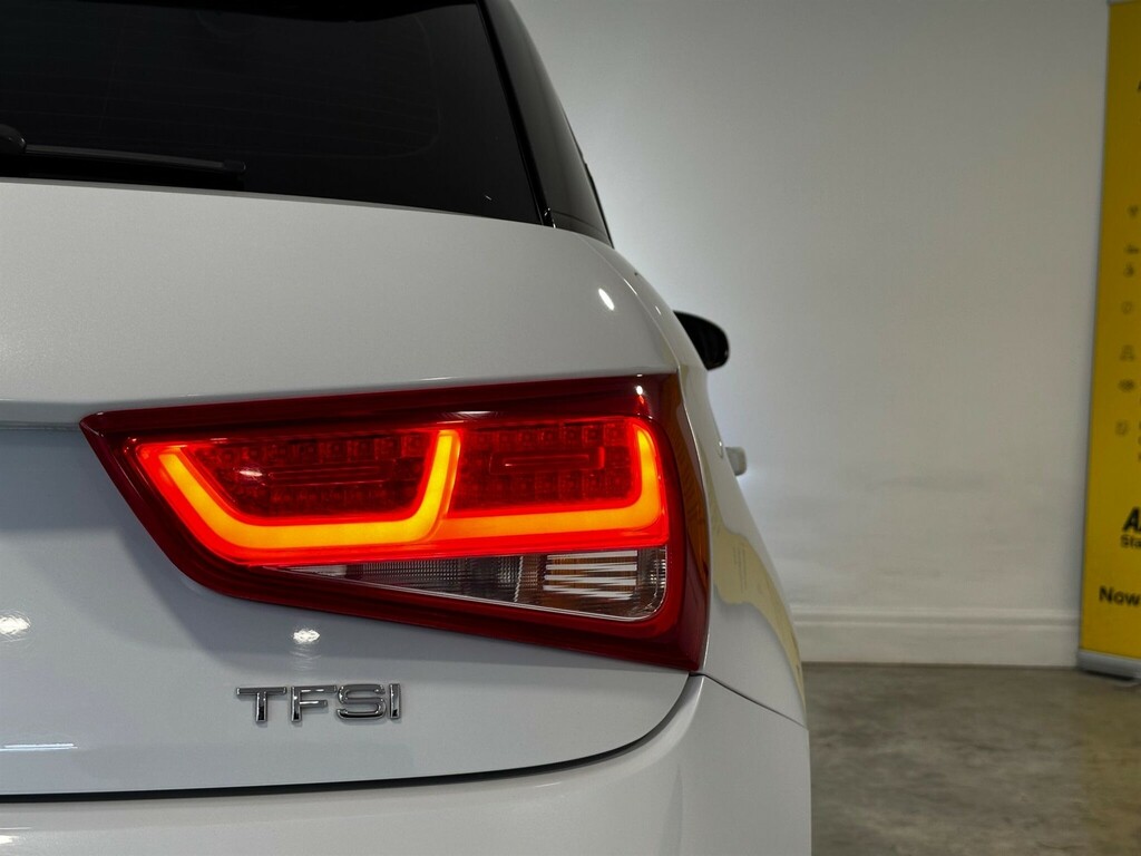 Audi A1 1.2 Tfsi Se Red #35