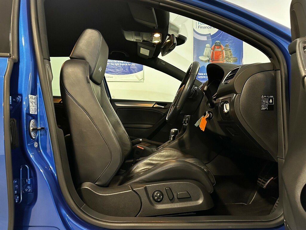 Volkswagen Golf Hatchback Black #3