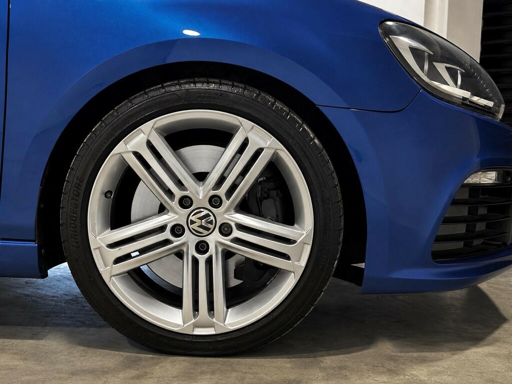 Volkswagen Golf Hatchback Black #40