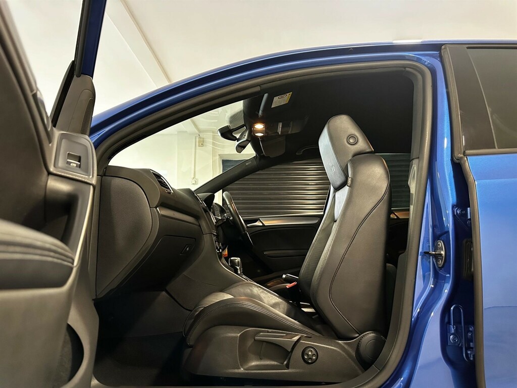 Volkswagen Golf Hatchback Black #17
