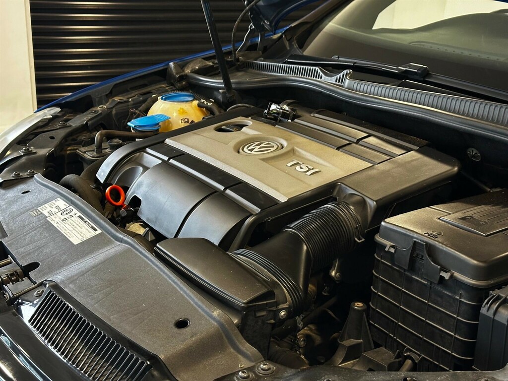 Volkswagen Golf Hatchback Black #38