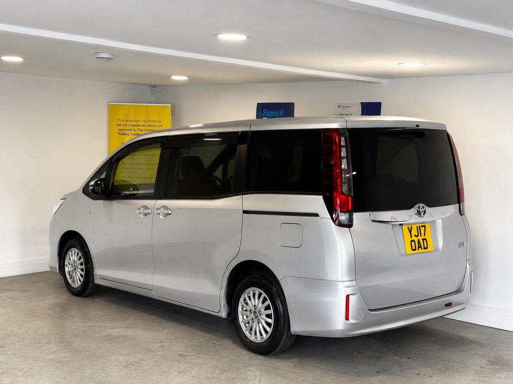 Toyota Noah 1.8 Hybrid 7Seats Euro 6 Ss #4