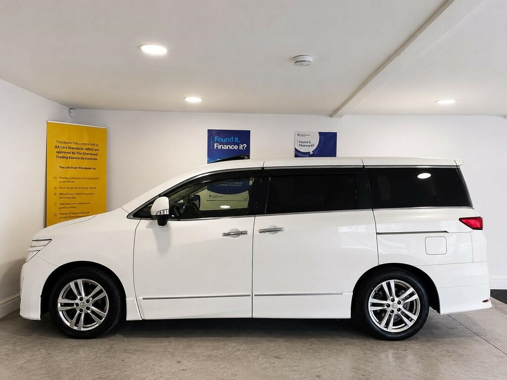 Nissan Elgrand E52 Black #8