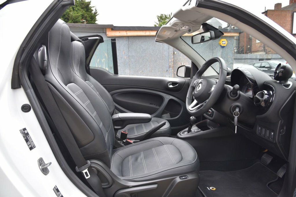 Smart Fortwo Cabrio Convertible White #2