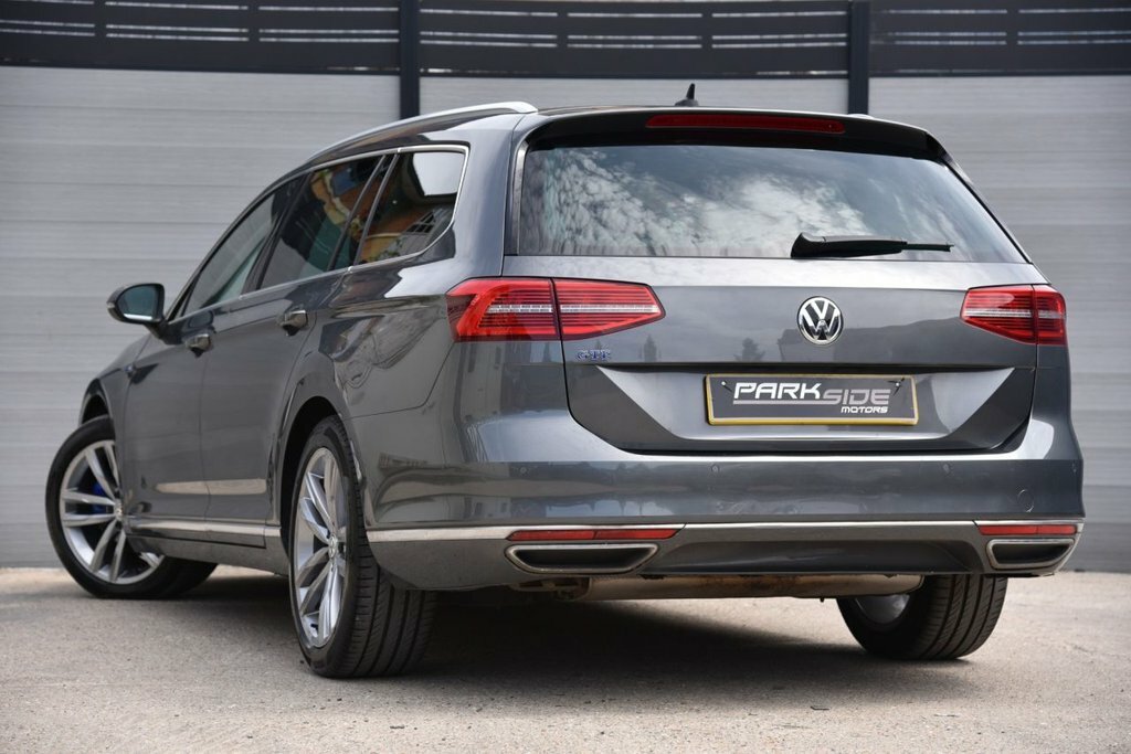 Volkswagen Passat 1.4L Gte Grey #3