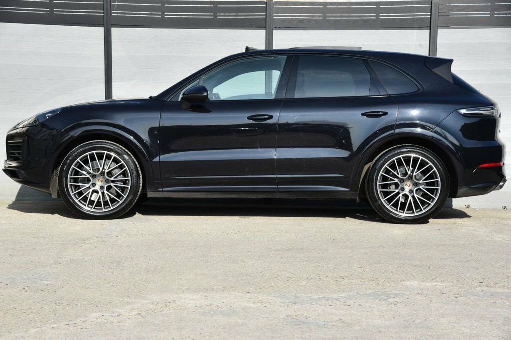 Porsche Cayenne 3L Platinum Edition Black #5