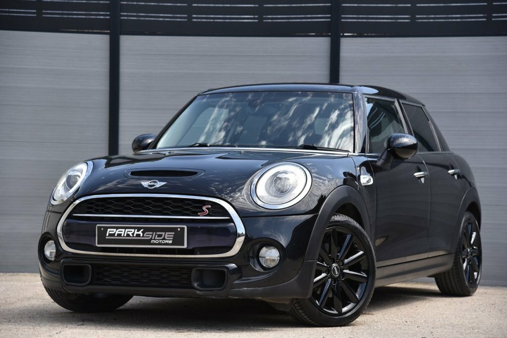 Mini Hatch 2L Cooper S RF66OGK Black #5