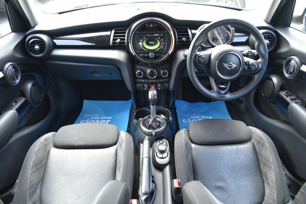 Mini Hatch 2L Cooper S RF66OGK Black #2