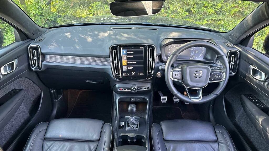 Volvo XC40 R-design, T3 Black #5
