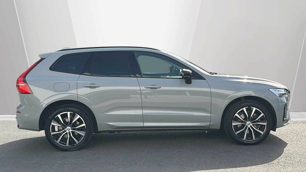Volvo XC60 B5 P Awd Plus Dark OY25XGM Grey #3