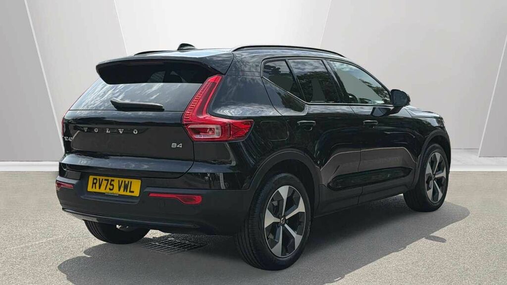 Volvo XC40 B4 P Plus Dark RV75VWL Black #2