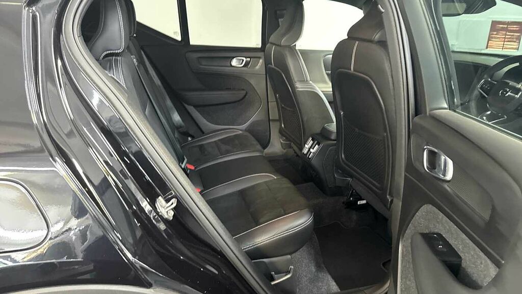 Volvo XC40 R-design Pro, B4 Mild Hybrid LX71HKH Black #6