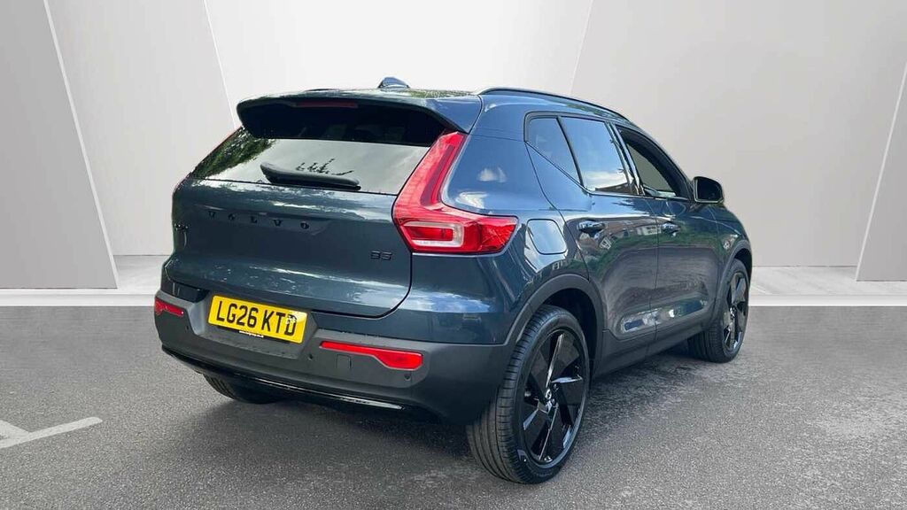 Volvo XC40 Black Edition Plus, B3 Mild Hybrid, LG26KTD Blue #2