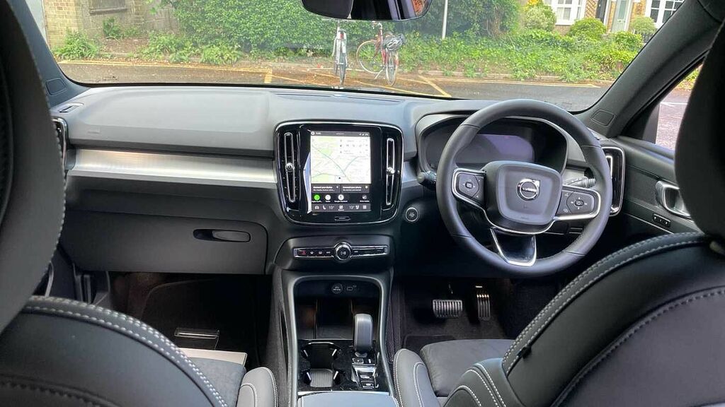 Volvo XC40 Black Edition Plus, B3 Mild Hybrid, LG26KTD Blue #5