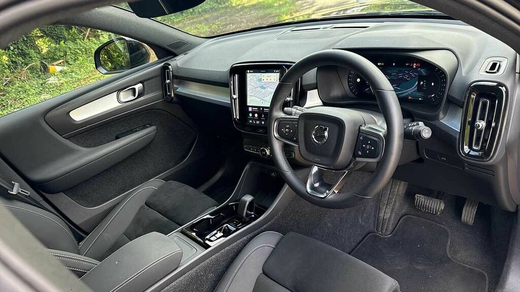 Volvo XC40 Black Edition Plus, B4 Mild Hybrid, SK75ZHV Black #4