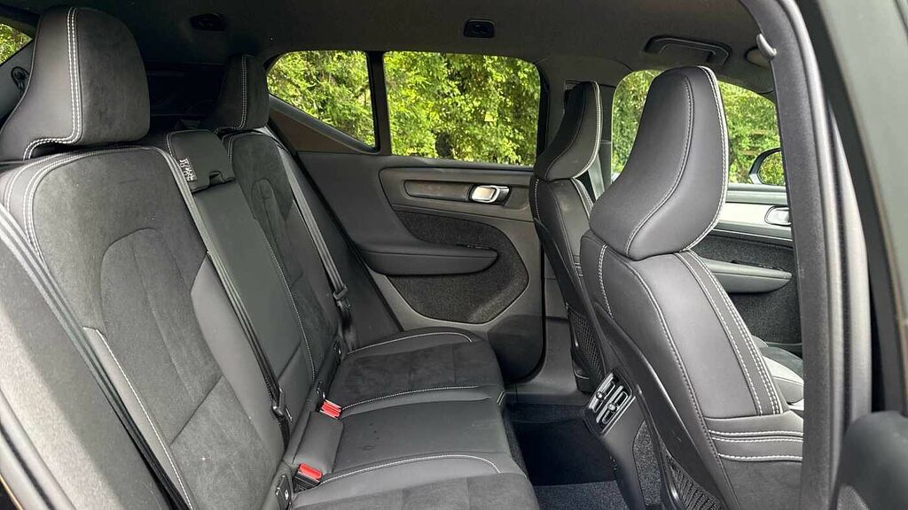 Volvo XC40 Black Edition Plus, B4 Mild Hybrid, SK75ZHV Black #6