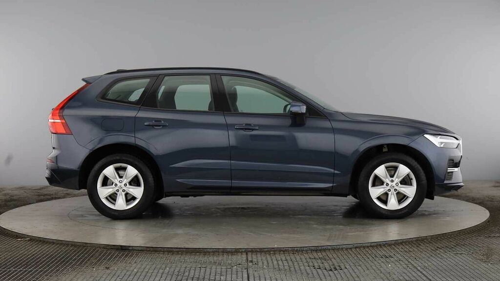 Volvo XC60 B5 P Momentum RV22ZWA Blue #2