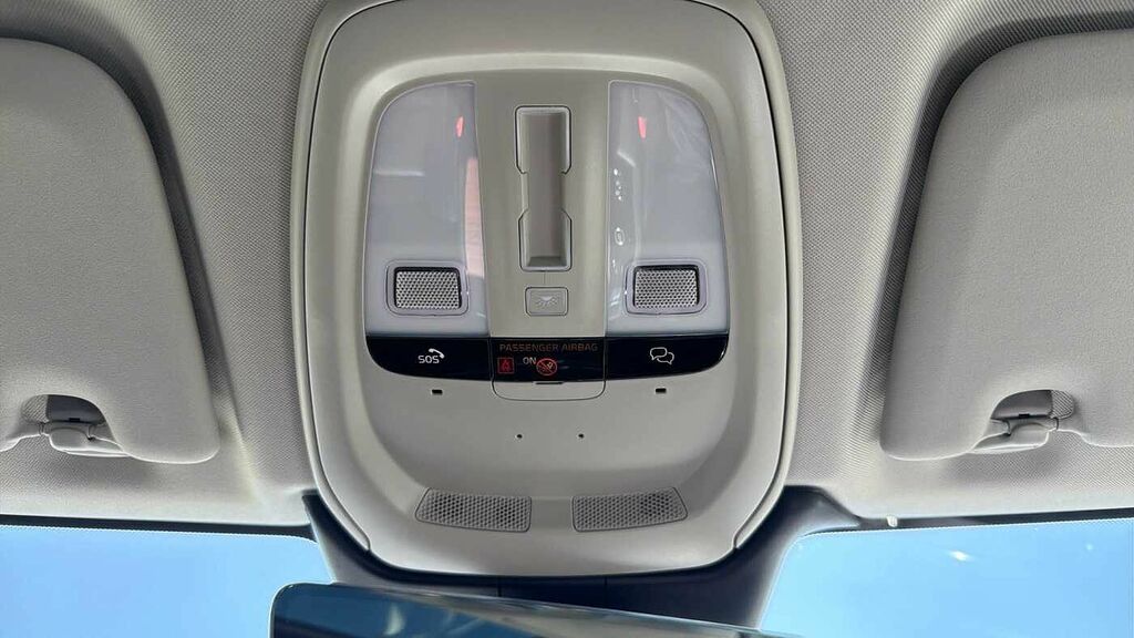 Volvo XC60 Suv  #27