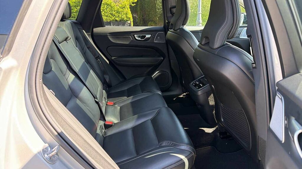 Volvo XC60 Suv  #6