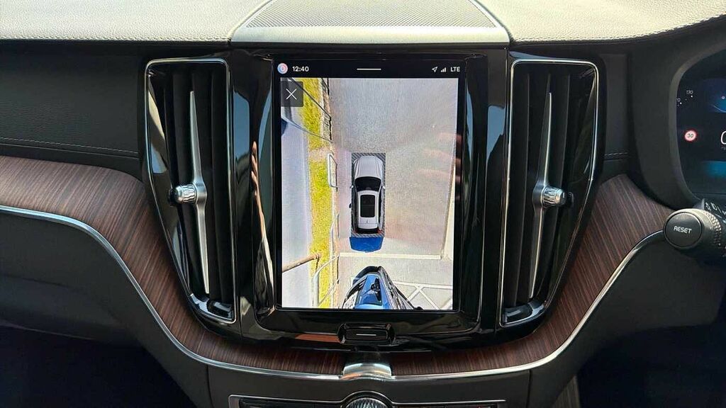 Volvo XC60 Suv  #18