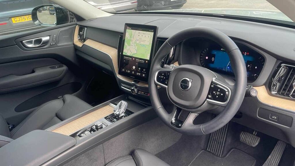 Volvo XC60 B5 P Awd Plus Dark GJ75AWN Grey #4