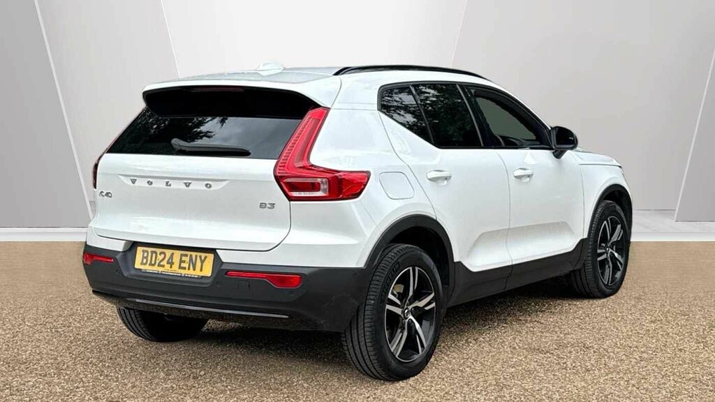 Volvo XC40 Plus, B3 Mild Hybrid, Dark BD24ENY White #2