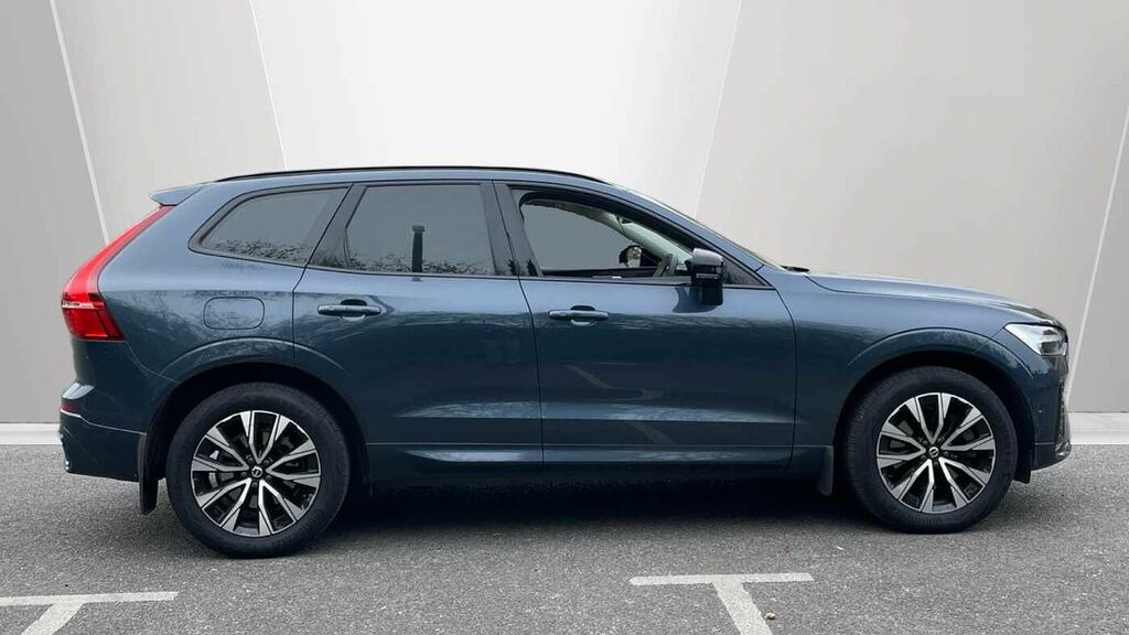 Volvo XC60 2.0 B5p Plus Dark Awd Geartronic Blue #3