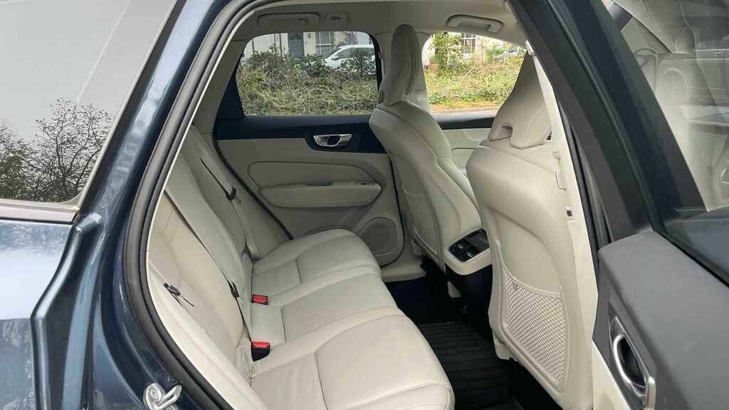 Volvo XC60 2.0 B5p Plus Dark Awd Geartronic Blue #6