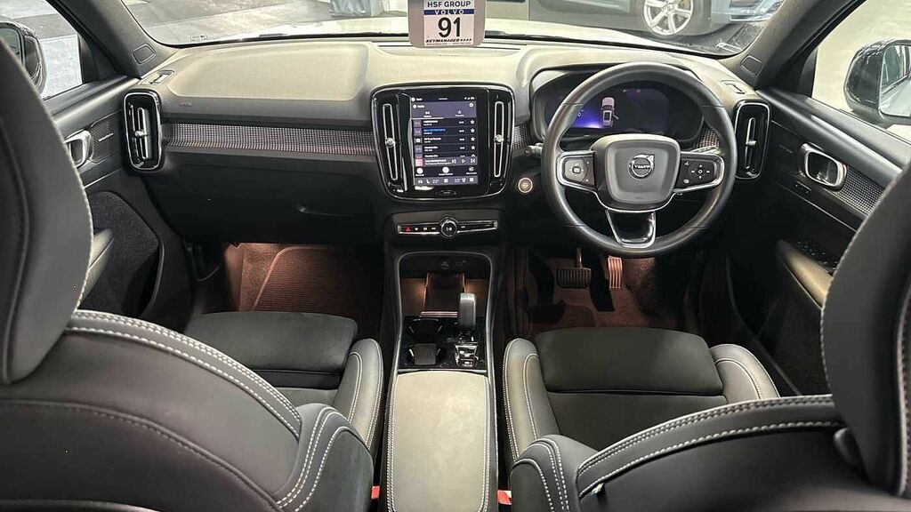 Volvo XC40 Ultimate, B4 Mild Hybrid, Dark GJ23NDV Silver #5