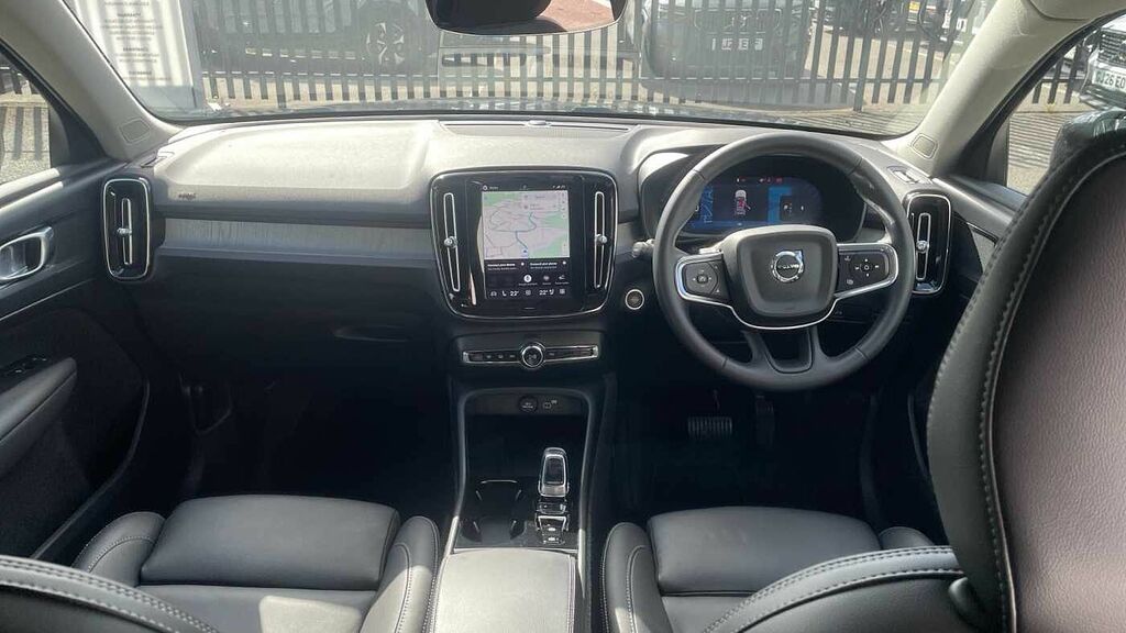Volvo XC40 Plus Pro, B4 Mild Hybrid, Dark DC75GXF Black #5