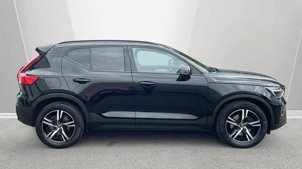 Volvo XC40 Plus, B4 Awd Mild Hybrid, Dark DY72BWV Black #3