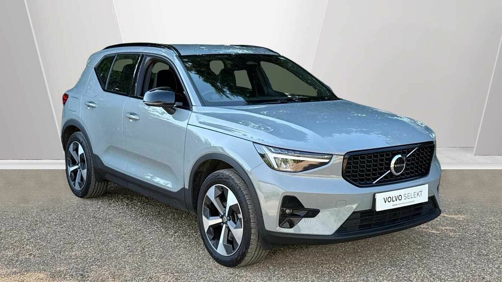 Volvo XC40 Plus, B4 Mild Hybrid, Dark YR75EFB Grey