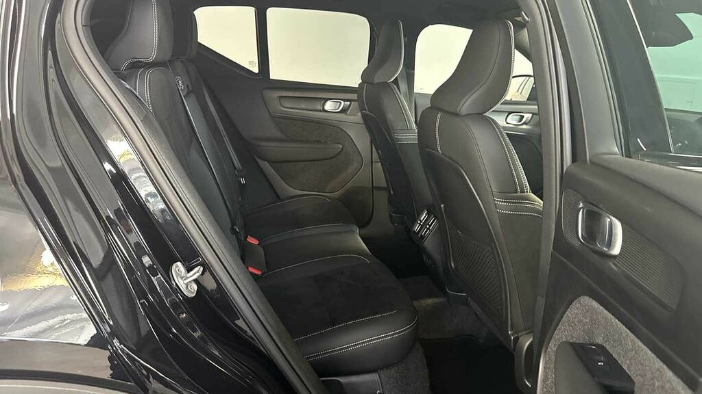 Volvo XC40 Black Edition Plus, B4 Mild Hybrid, LY25CEK Black #6