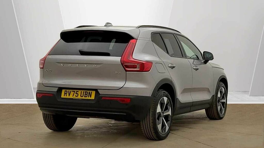 Volvo XC40 Plus, B4 Mild Hybrid, Dark RV75UBN Silver #3