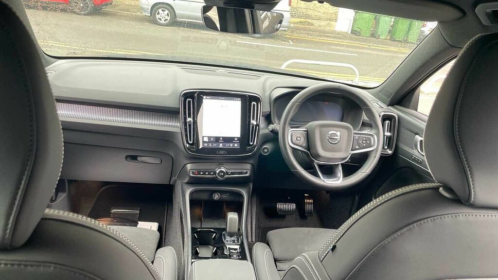 Volvo XC40 2.0 B4p Plus Dark LM25PZL Black #5