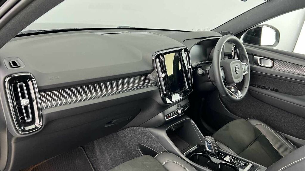 Volvo XC40 T3 R-design YR22UHE Black #6