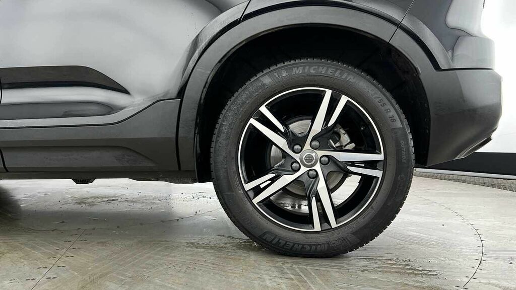 Volvo XC40 T3 R-design YR22UHE Black #4