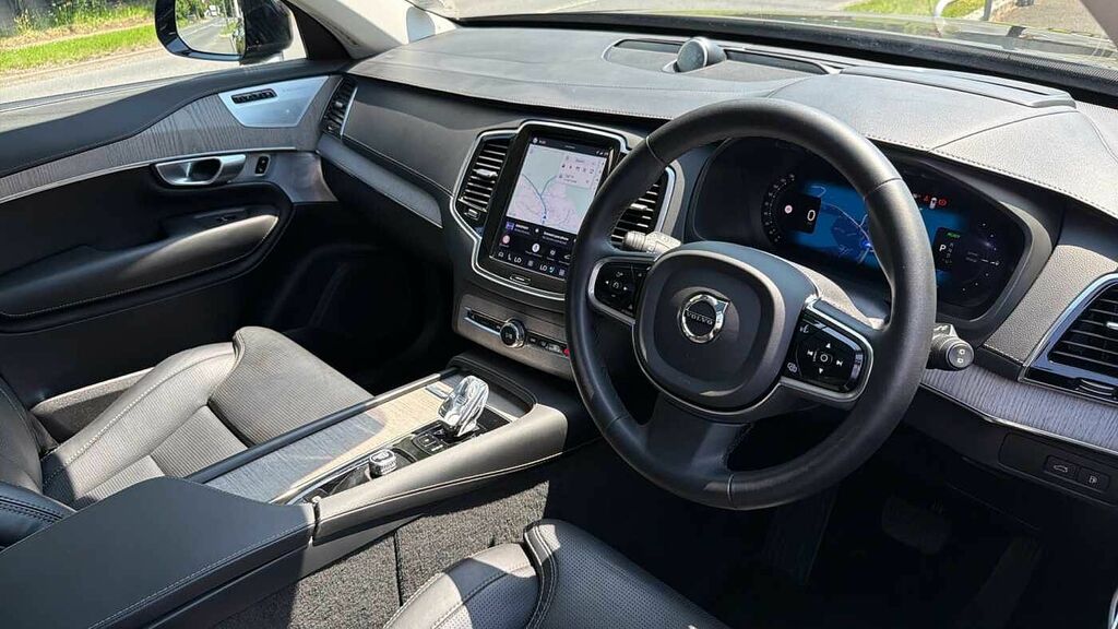 Volvo XC90 T8 Awd Recharge Ultimate Dark CJ23EUY Black #4