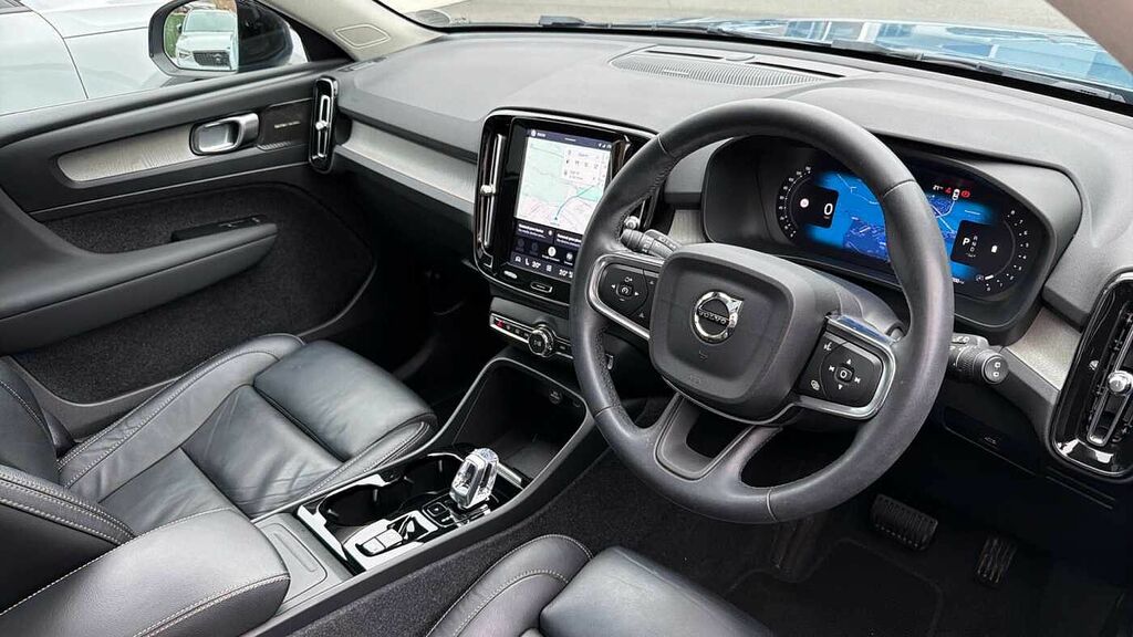 Volvo XC40 B4 P Ultimate Dark CF23LZT Blue #4