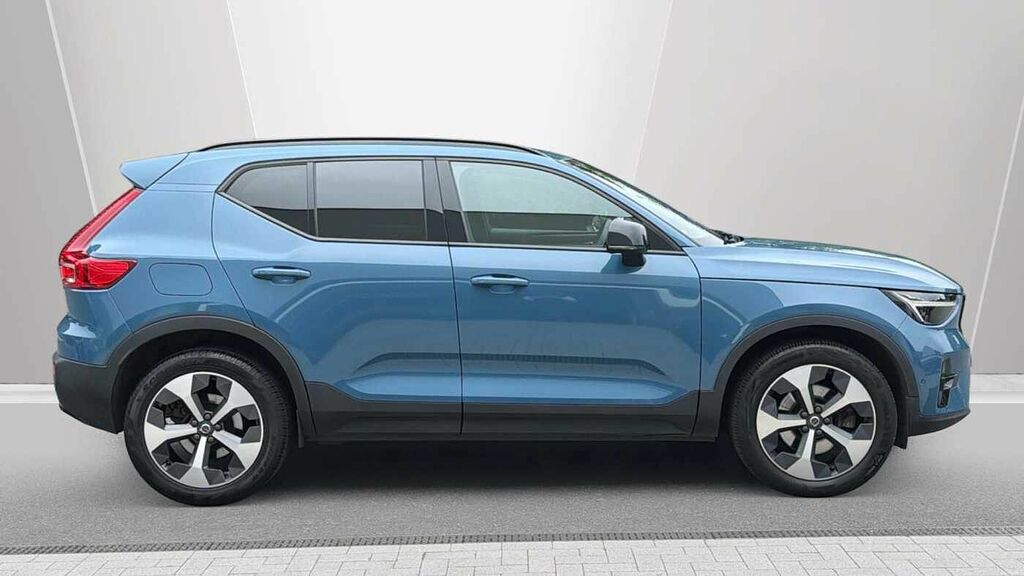 Volvo XC40 B4 P Ultimate Dark CF23LZT Blue #3