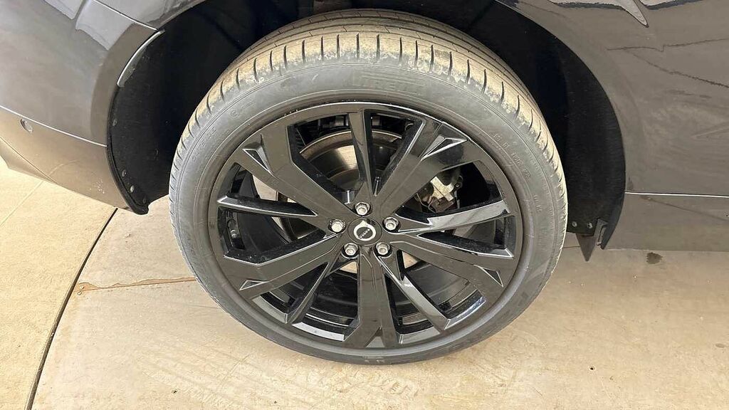 Volvo XC60 B5 P Awd Black Edition Ultra RV25TFZ Black #4