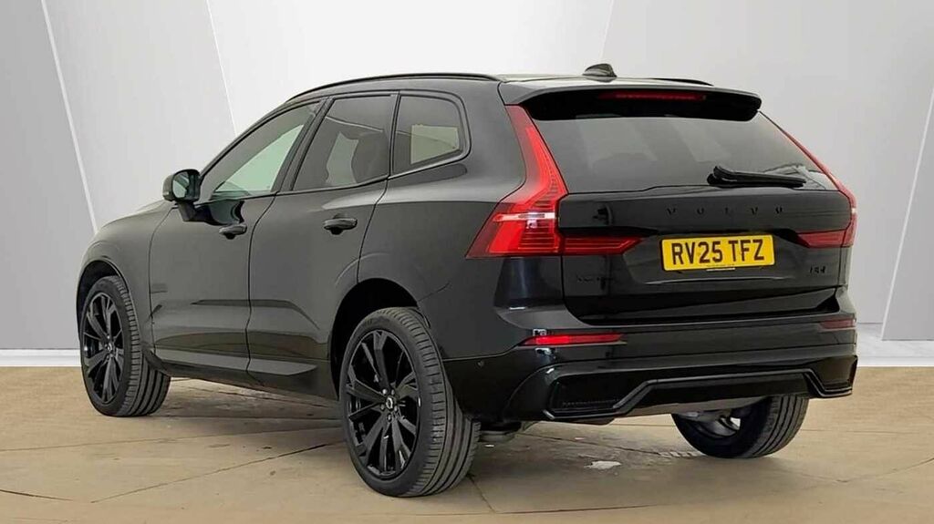 Volvo XC60 B5 P Awd Black Edition Ultra RV25TFZ Black #3